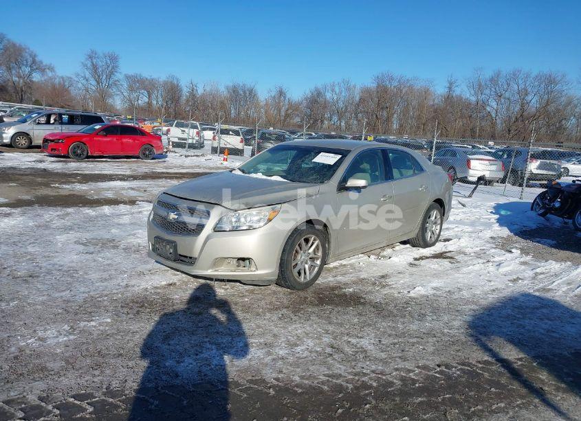 Photo 2 of 2013 Chevrolet Malibu 1LT (VIN 1G11C5SAXDF257211)