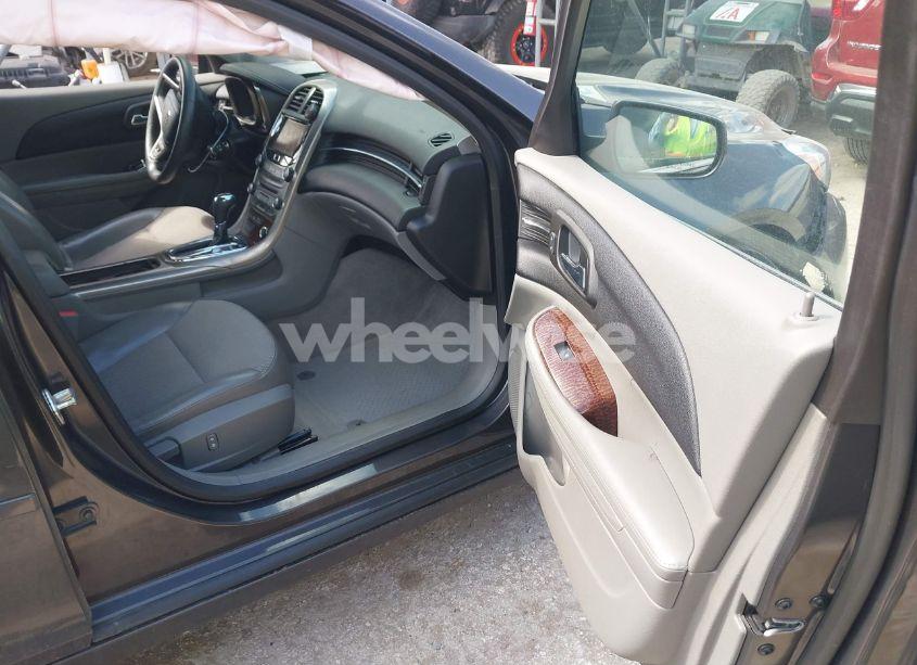 Photo 5 of 2013 Chevrolet Malibu 1LT (VIN 1G11C5SAXDF257659)