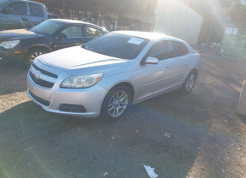 Photo 2 of 2013 Chevrolet Malibu 1LT (VIN 1G11C5SAXDF333641)