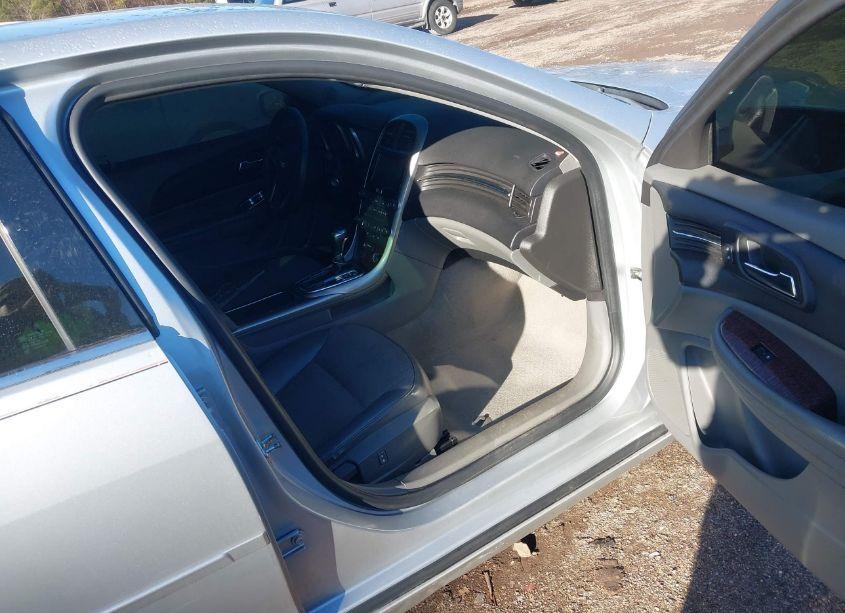 Photo 5 of 2013 Chevrolet Malibu 1LT (VIN 1G11C5SAXDF333641)