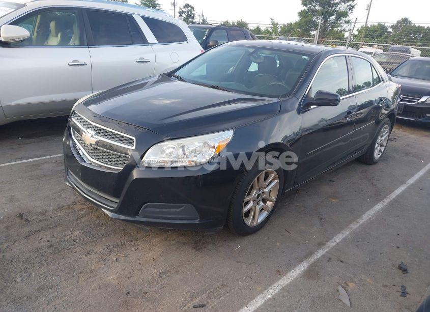 Photo 2 of 2013 Chevrolet Malibu 1LT (VIN 1G11C5SAXDF350441)