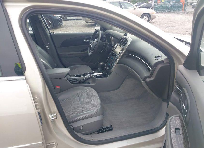 Photo 5 of 2016 Chevrolet Malibu LIMITED LT (VIN 1G11C5SAXGF122721)