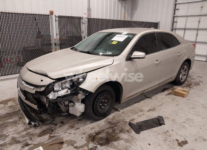 Photo 2 of 2016 Chevrolet Malibu LIMITED LT (VIN 1G11C5SAXGF156559)