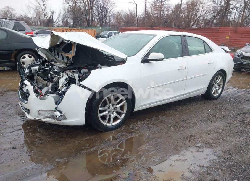 Photo 2 of 2014 Chevrolet Malibu 1LT (VIN 1G11C5SL0EF118935)