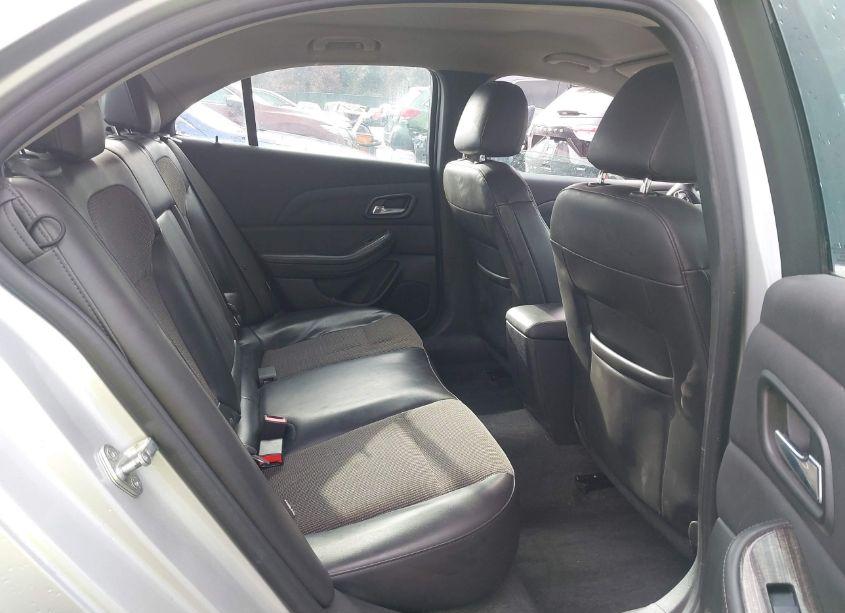 Photo 8 of 2014 Chevrolet Malibu 1LT (VIN 1G11C5SL0EF166287)