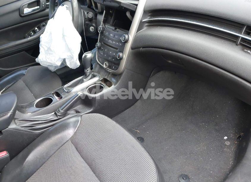 Photo 5 of 2014 Chevrolet Malibu 1LT (VIN 1G11C5SL0EF210451)