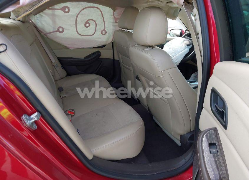 Photo 8 of 2014 Chevrolet Malibu 1LT (VIN 1G11C5SL0EF287918)