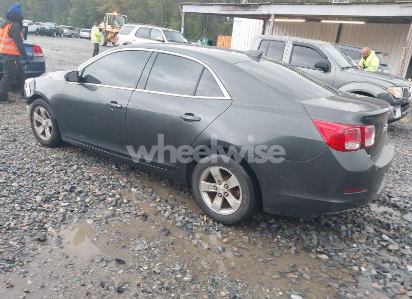 Photo 3 of 2015 Chevrolet Malibu 1LT (VIN 1G11C5SL0FF100162)