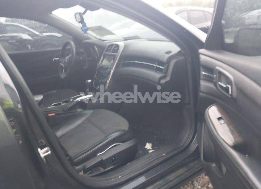 Photo 5 of 2015 Chevrolet Malibu 1LT (VIN 1G11C5SL0FF100162)
