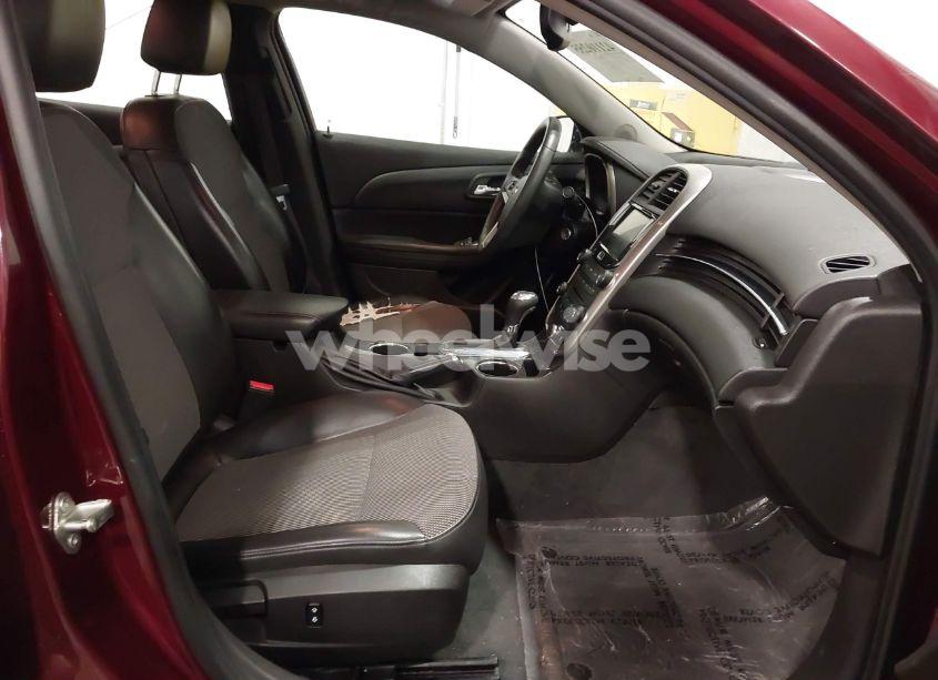 Photo 5 of 2015 Chevrolet Malibu 1LT (VIN 1G11C5SL0FF110111)