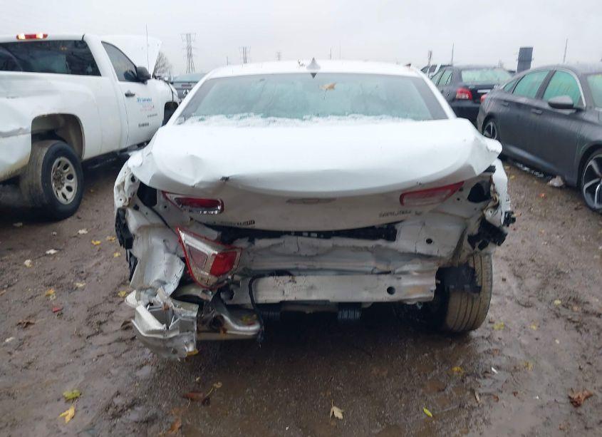 Photo 17 of 2015 Chevrolet Malibu 1LT (VIN 1G11C5SL0FF124008)