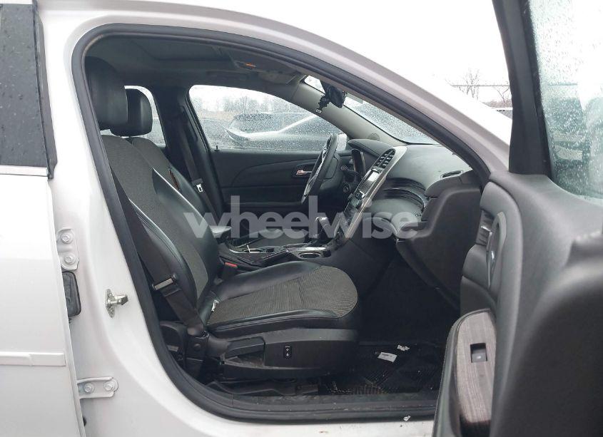 Photo 5 of 2015 Chevrolet Malibu 1LT (VIN 1G11C5SL0FF149667)