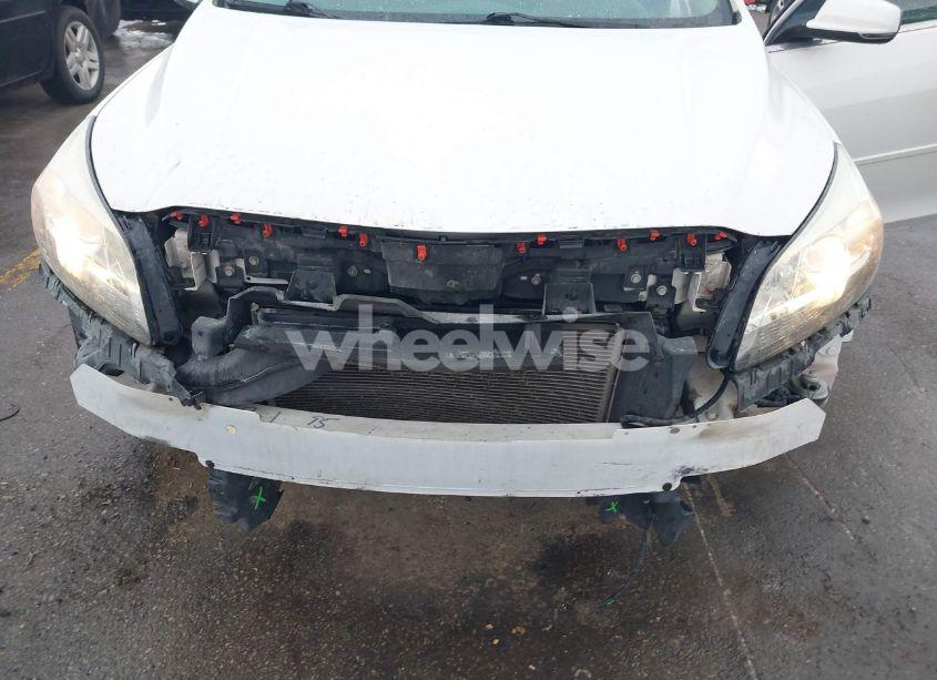 Photo 6 of 2015 Chevrolet Malibu 1LT (VIN 1G11C5SL0FF149667)