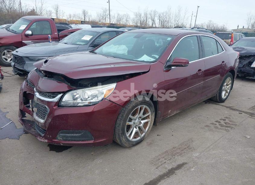 Photo 2 of 2015 Chevrolet Malibu 1LT (VIN 1G11C5SL0FF168977)