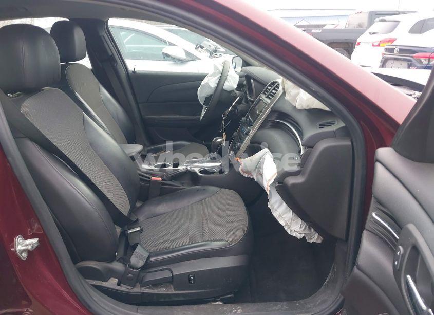 Photo 5 of 2015 Chevrolet Malibu 1LT (VIN 1G11C5SL0FF168977)