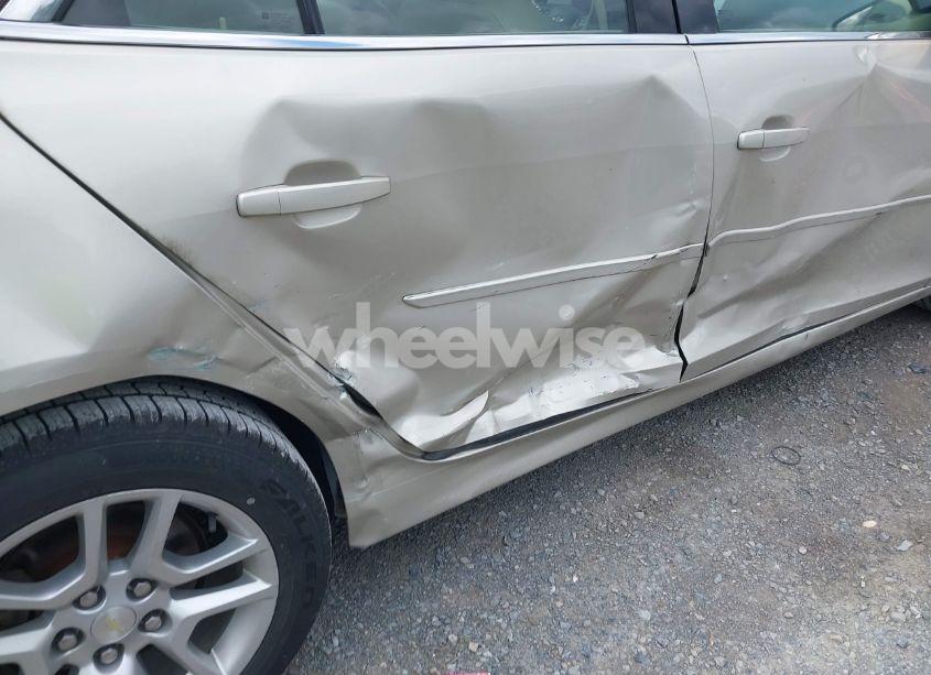 Photo 6 of 2015 Chevrolet Malibu 1LT (VIN 1G11C5SL0FF176612)