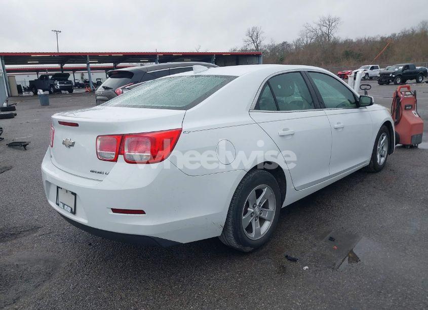 Photo 4 of 2015 Chevrolet Malibu 1LT (VIN 1G11C5SL0FF190400)