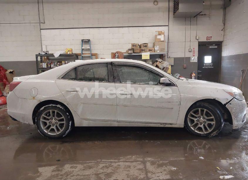 Photo 13 of 2015 Chevrolet Malibu 1LT (VIN 1G11C5SL0FF197492)