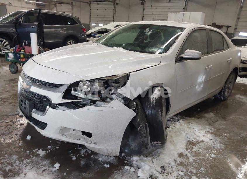 Photo 2 of 2015 Chevrolet Malibu 1LT (VIN 1G11C5SL0FF197492)