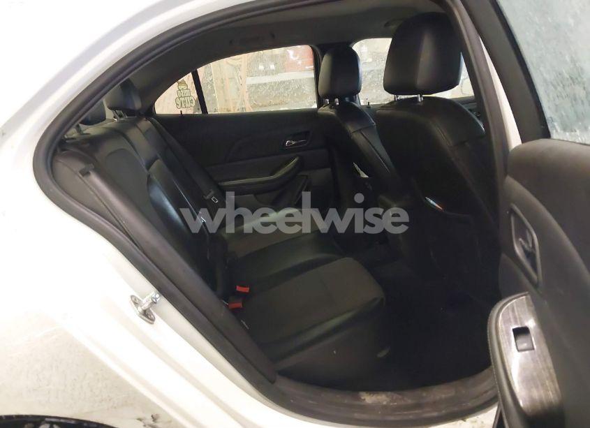 Photo 8 of 2015 Chevrolet Malibu 1LT (VIN 1G11C5SL0FF197492)