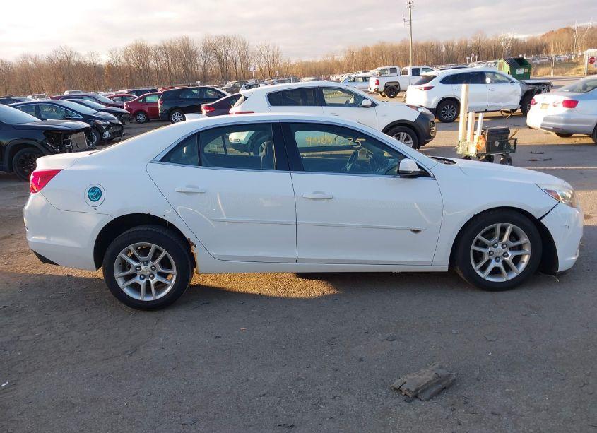 Photo 13 of 2015 Chevrolet Malibu 1LT (VIN 1G11C5SL0FF200696)