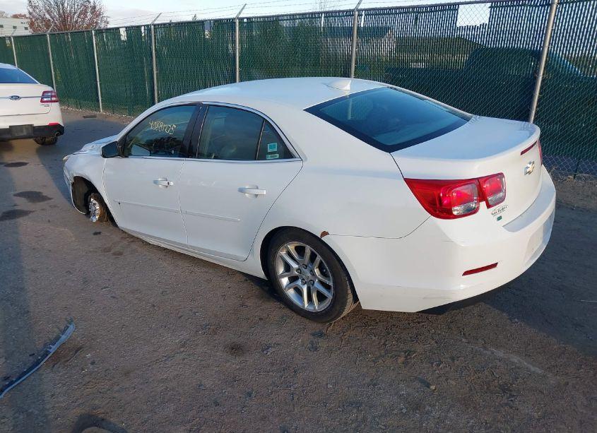 Photo 3 of 2015 Chevrolet Malibu 1LT (VIN 1G11C5SL0FF200696)