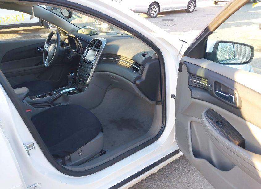Photo 5 of 2015 Chevrolet Malibu 1LT (VIN 1G11C5SL0FF200696)