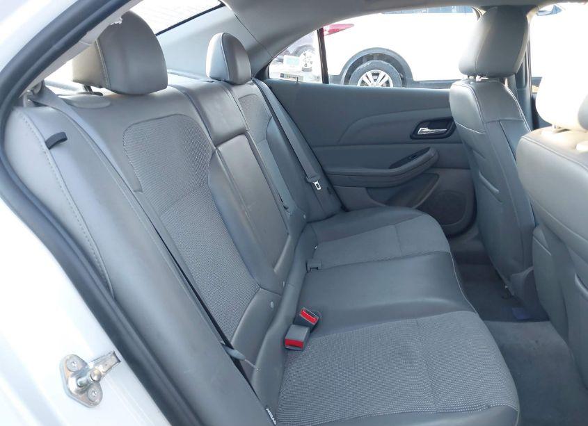 Photo 8 of 2015 Chevrolet Malibu 1LT (VIN 1G11C5SL0FF200696)