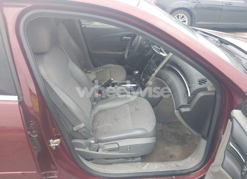 Photo 5 of 2015 Chevrolet Malibu 1LT (VIN 1G11C5SL0FF206899)