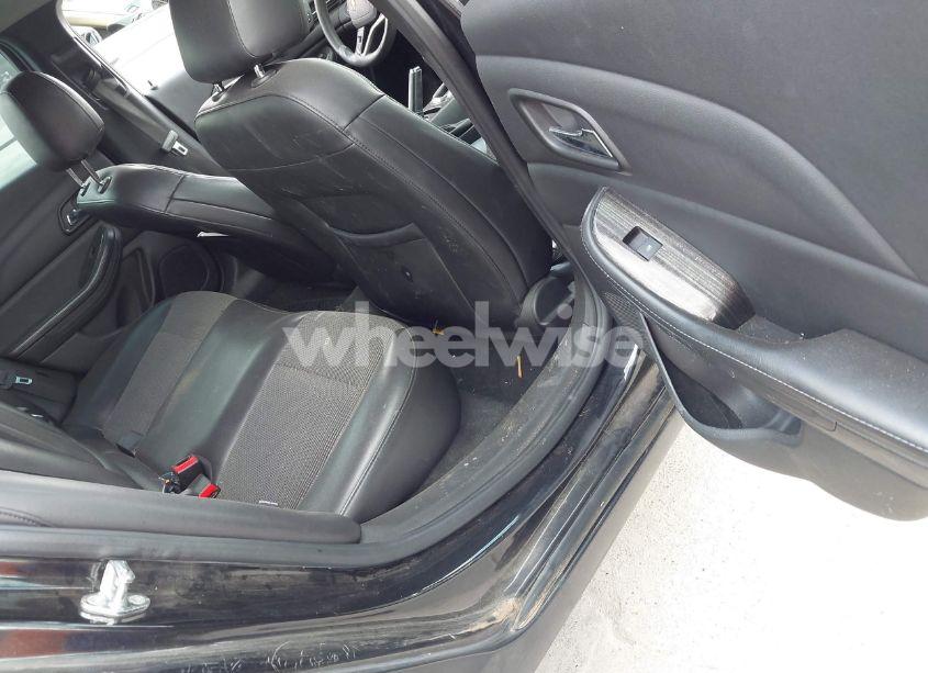 Photo 8 of 2015 Chevrolet Malibu 1LT (VIN 1G11C5SL0FF305495)