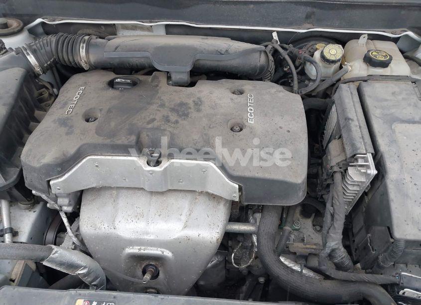 Photo 10 of 2015 Chevrolet Malibu 1LT (VIN 1G11C5SL0FU100674)