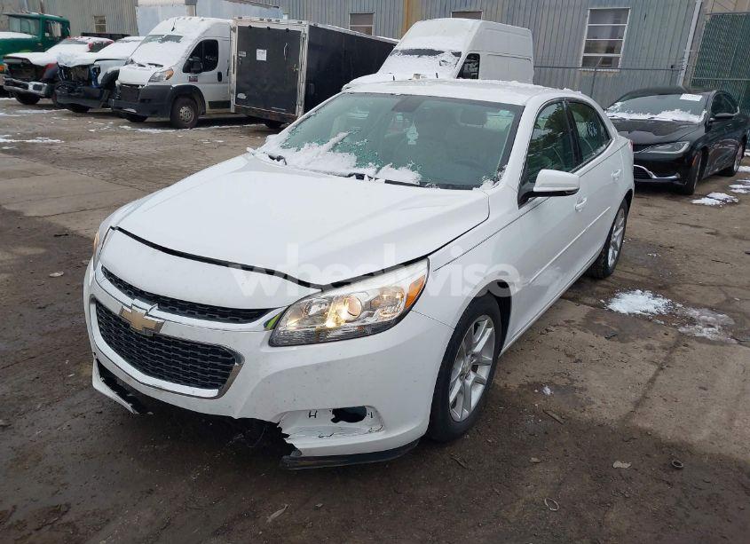 Photo 2 of 2015 Chevrolet Malibu 1LT (VIN 1G11C5SL0FU100674)