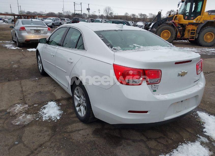 Photo 3 of 2015 Chevrolet Malibu 1LT (VIN 1G11C5SL0FU100674)