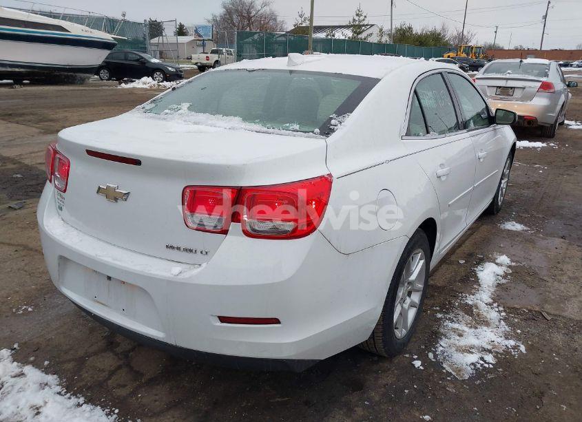 Photo 4 of 2015 Chevrolet Malibu 1LT (VIN 1G11C5SL0FU100674)