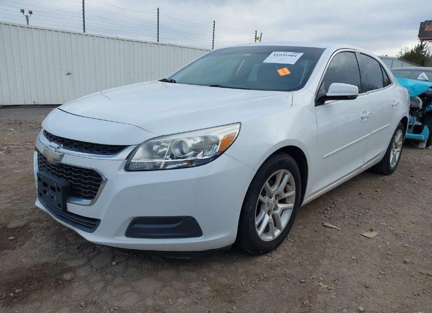 Photo 2 of 2015 Chevrolet Malibu 1LT (VIN 1G11C5SL0FU128460)