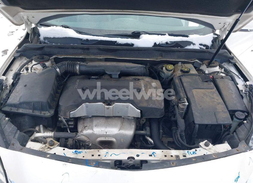 Photo 10 of 2014 Chevrolet Malibu 1LT (VIN 1G11C5SL1EF135257)