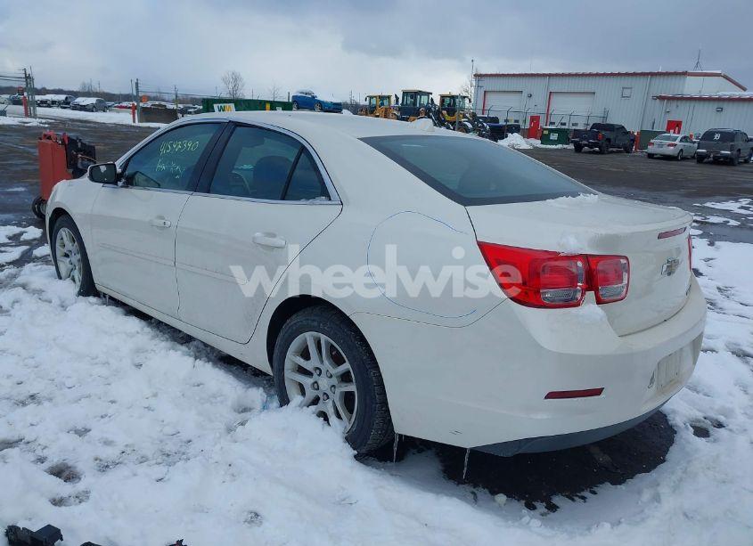 Photo 3 of 2014 Chevrolet Malibu 1LT (VIN 1G11C5SL1EF135257)
