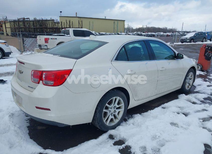Photo 4 of 2014 Chevrolet Malibu 1LT (VIN 1G11C5SL1EF135257)