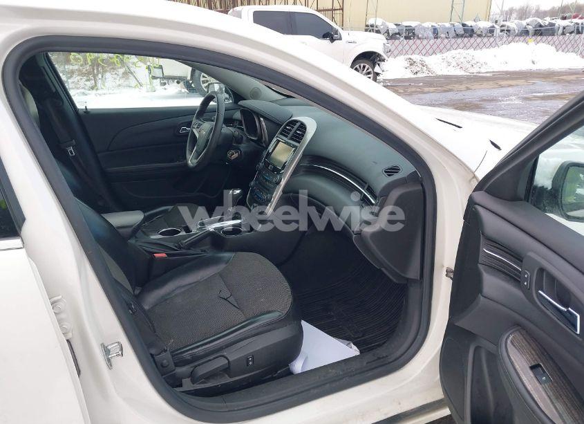 Photo 5 of 2014 Chevrolet Malibu 1LT (VIN 1G11C5SL1EF135257)