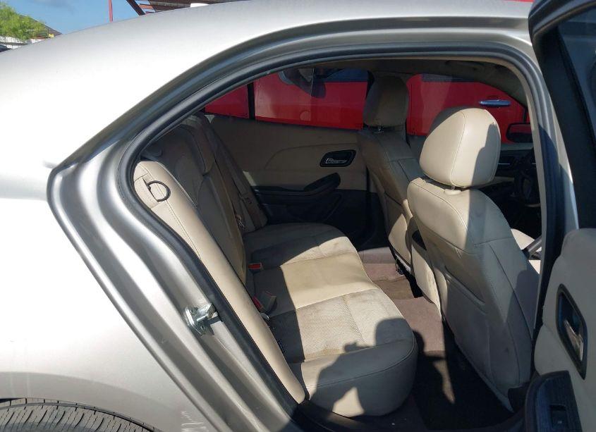 Photo 8 of 2014 Chevrolet Malibu 1LT (VIN 1G11C5SL1EF262865)