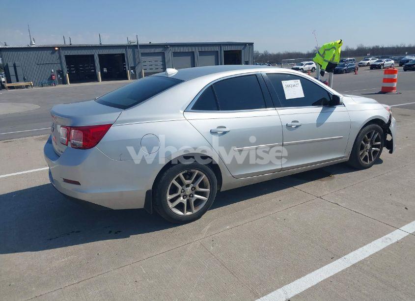 Photo 4 of 2014 Chevrolet Malibu 1LT (VIN 1G11C5SL1EF270805)