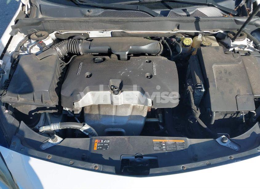 Photo 10 of 2015 Chevrolet Malibu (VIN 1G11C5SL1FF134840)