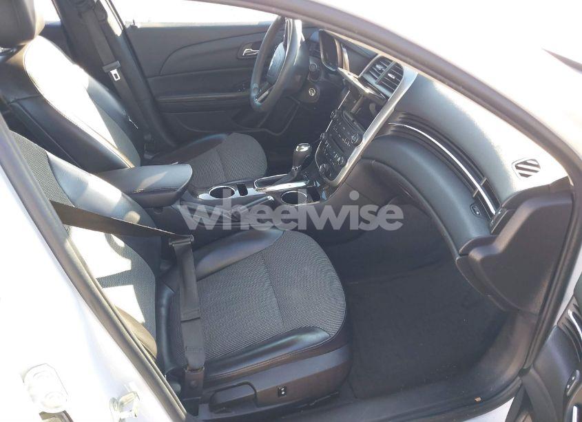 Photo 5 of 2015 Chevrolet Malibu (VIN 1G11C5SL1FF134840)