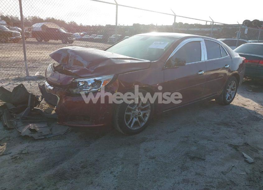 Photo 2 of 2015 Chevrolet Malibu 1LT (VIN 1G11C5SL1FF138130)