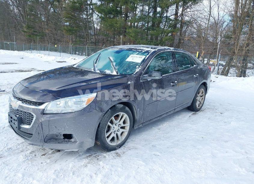 Photo 2 of 2015 Chevrolet Malibu 1LT (VIN 1G11C5SL1FF138368)