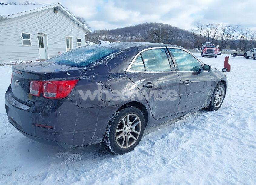 Photo 4 of 2015 Chevrolet Malibu 1LT (VIN 1G11C5SL1FF138368)