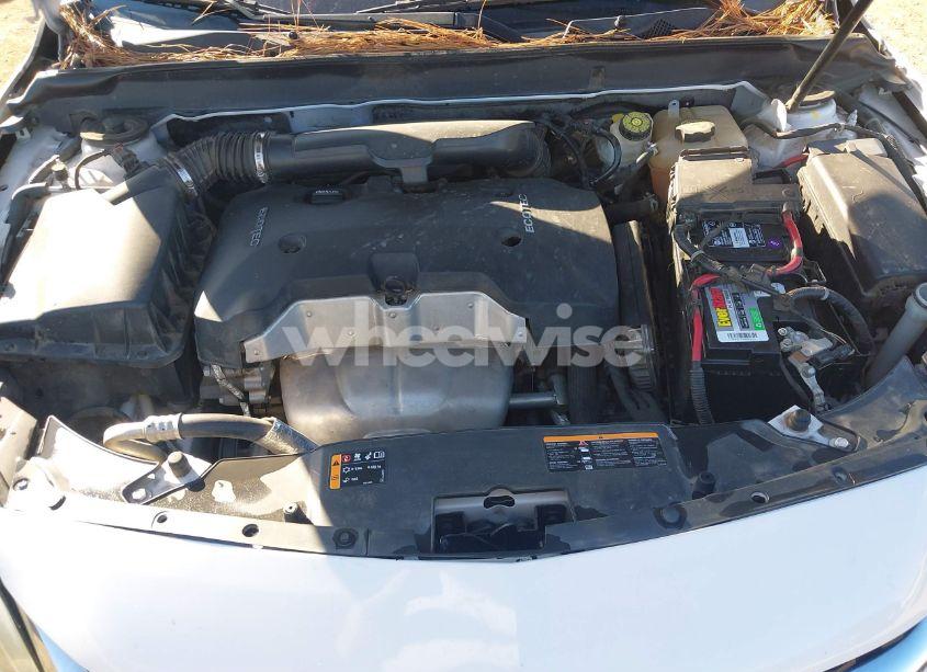 Photo 10 of 2015 Chevrolet Malibu 1LT (VIN 1G11C5SL1FF148155)