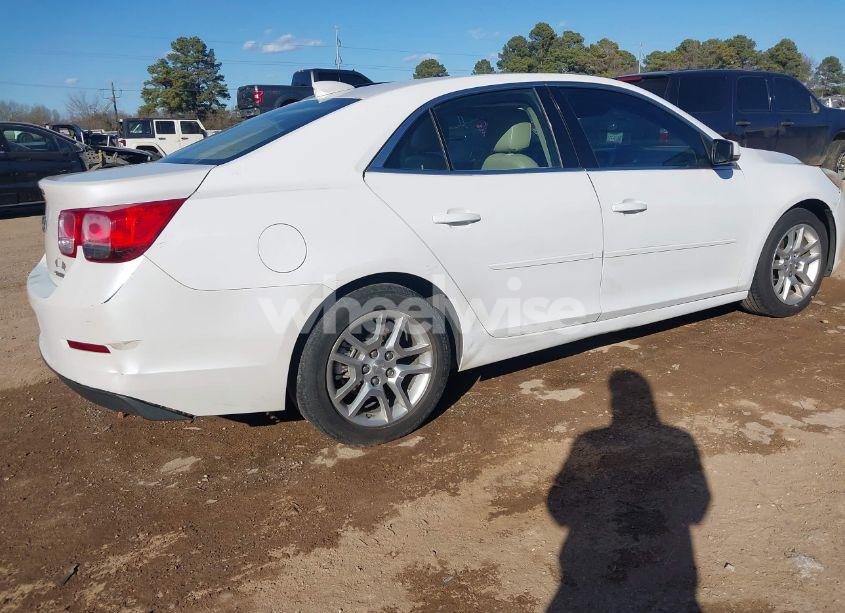 Photo 4 of 2015 Chevrolet Malibu 1LT (VIN 1G11C5SL1FF148155)