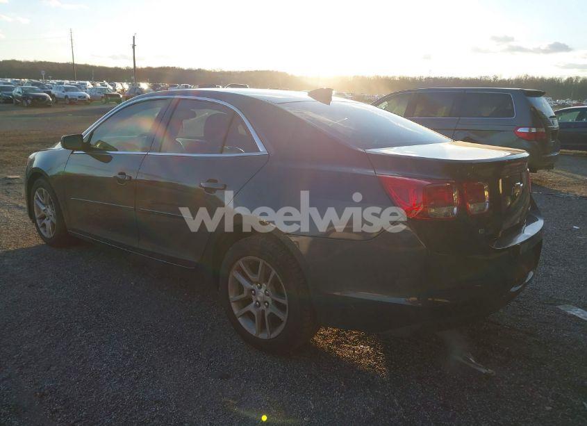 Photo 3 of 2015 Chevrolet Malibu 1LT (VIN 1G11C5SL1FF196769)