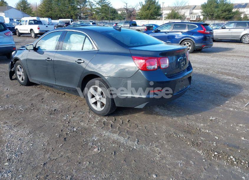 Photo 3 of 2015 Chevrolet Malibu 1LT (VIN 1G11C5SL1FF203915)
